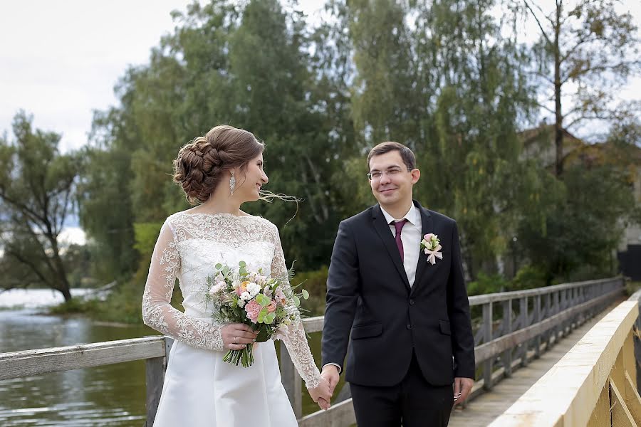 Fotógrafo de bodas Dasha Uzlova (uzlova). Foto del 6 de noviembre 2017