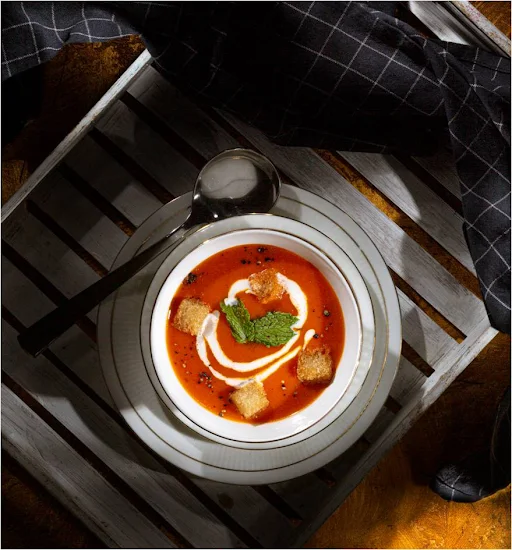 Tomato Soup With Croutons