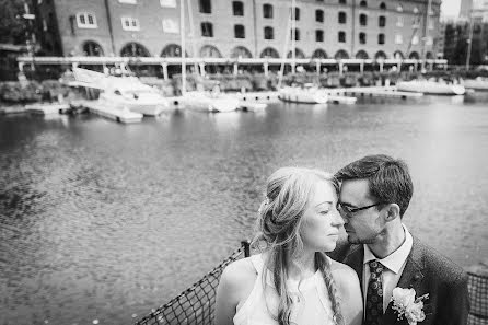 Fotógrafo de casamento Irina Aksenova (aksenovaphoto). Foto de 10 de outubro 2016