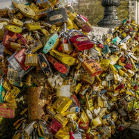 Ponte Milvio: i lucchetti e l'amore di 