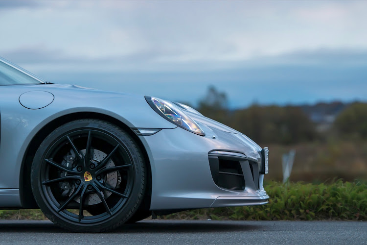 レガシィ アウトバックの北海道 十勝・紅葉📸活シリーズ・紅葉ドライブ・ポルシェ911🚗・discover＿ctに関するカスタム事例の投稿画像5枚目