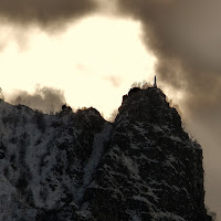 ..la cresta innevata di 