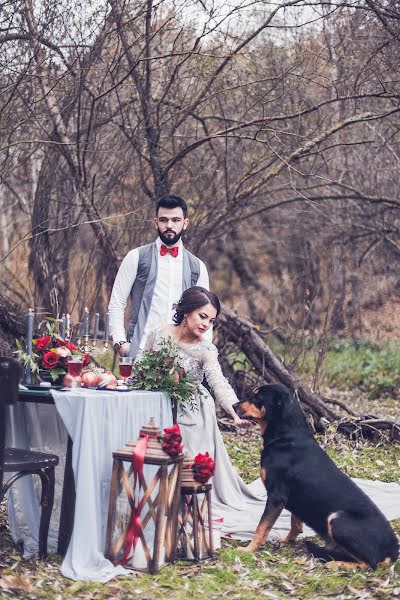 Esküvői fotós Mikhail Savinov (photosavinov). Készítés ideje: 2016 december 1.