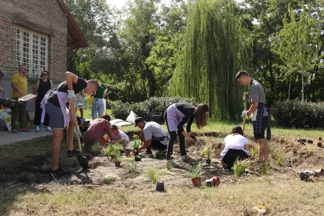 U Gastrošoru otvorena prva beogradska kišna bašta 