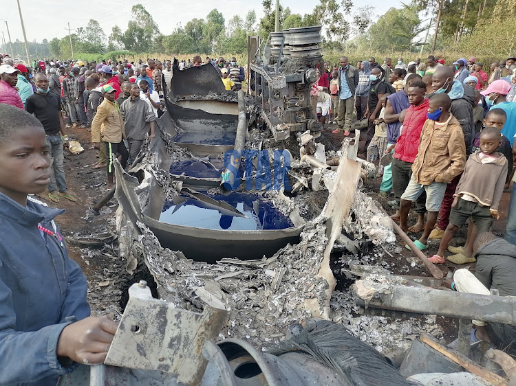 According to Gem subcounty Police commander Charles Chacha, the accident happened at around 10.45 pm in Malanga Village.