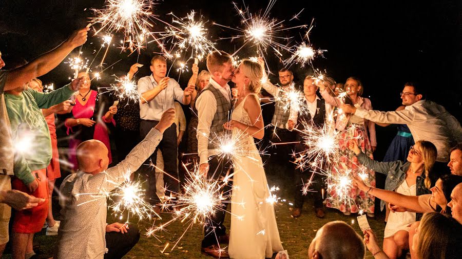 Fotógrafo de casamento Ladislav Václavík (fotovaclavik). Foto de 18 de fevereiro 2023