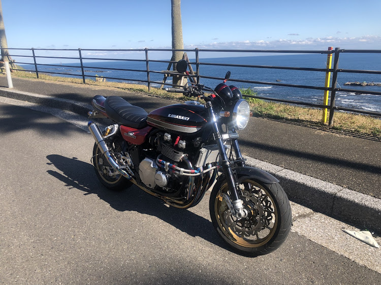 ヴェルファイアのKawasaki・ゼファー1100・カスタム塗装・FCR・オーリンズに関するカスタム事例の投稿画像4枚目