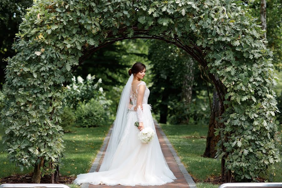 Wedding photographer Oksana Ryabovol (oksanariabovol). Photo of 14 July 2023