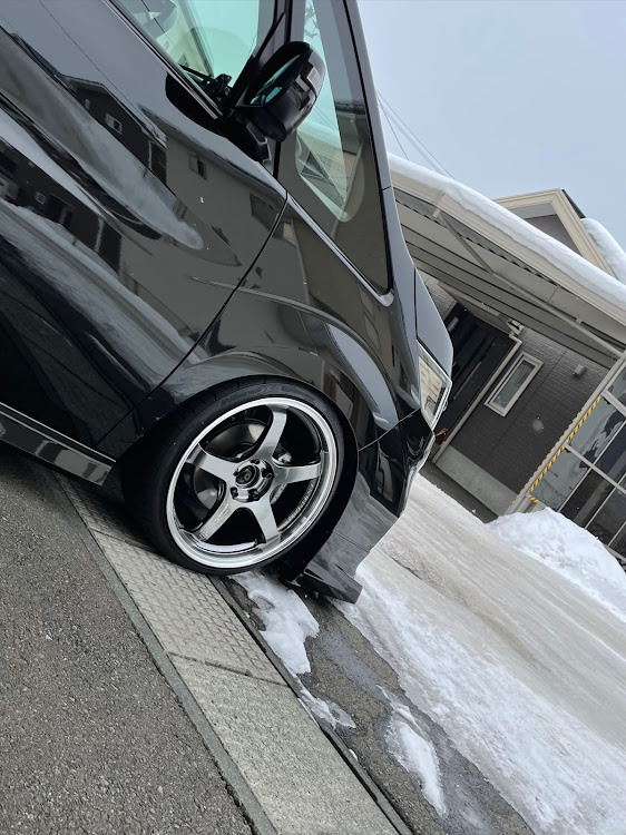 ステップワゴンのSimple is Best・ナチュラルキャンバー・DUALIST GT-Four チタン4本出し ブルー・下げた　Lowered Lifestyle エアフレッシュナー　USDM ロワードライフスタイル・ADVAN Racing GT BEYONDに関するカスタム事例の投稿画像10枚目