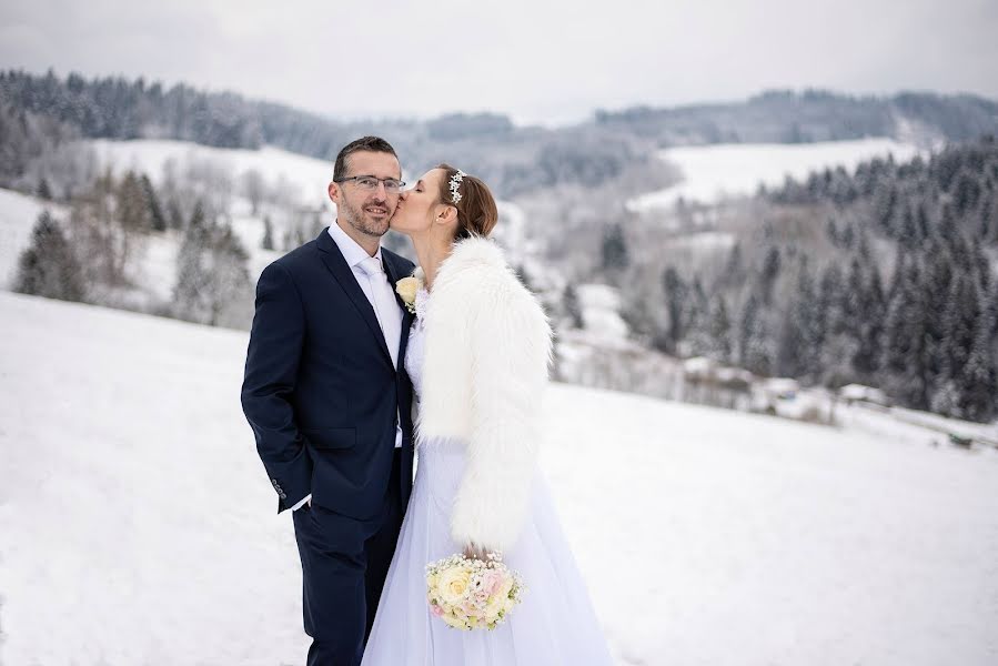 Fotógrafo de casamento Andrea (adushaphoto). Foto de 16 de abril 2019