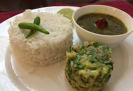 Chawal Dal With Aloo Ka Chokha