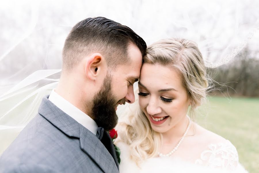 Wedding photographer Liz Courtney (lizcourtney). Photo of 8 September 2019