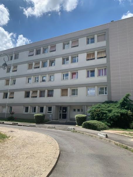 Location  appartement 4 pièces 64 m² à Antony (92160), 1 270 €