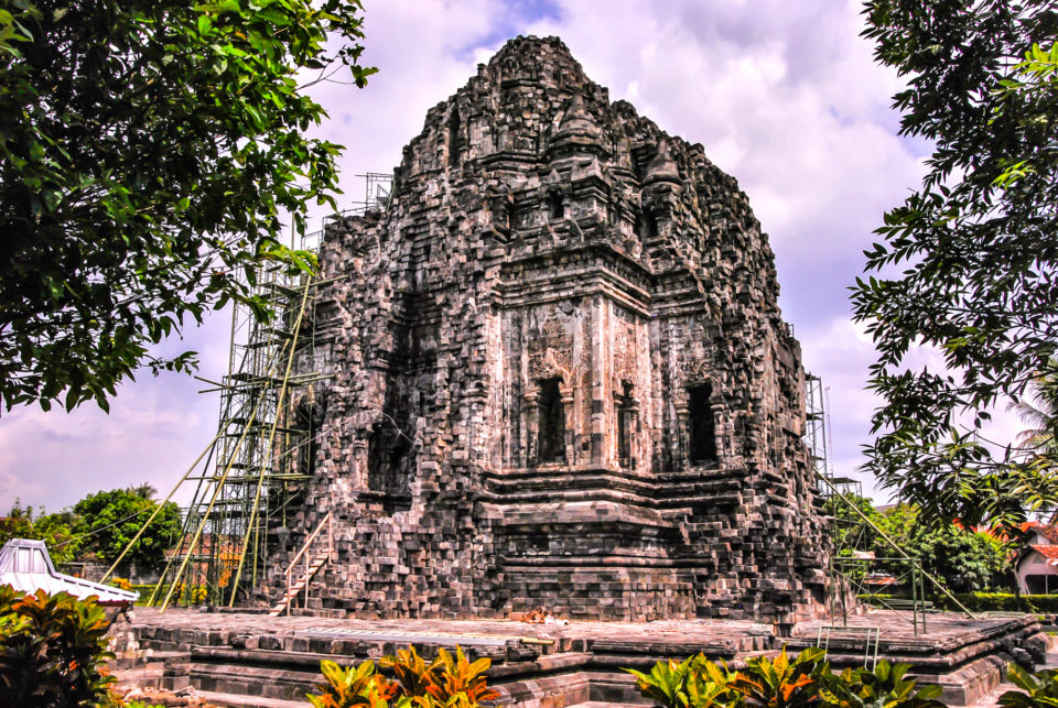 Candi Kalasan undergoing renovation