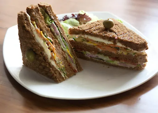 Herbed Vegetables Club Sandwich