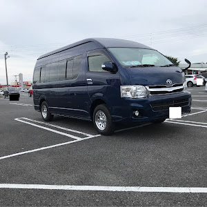 ハイエース