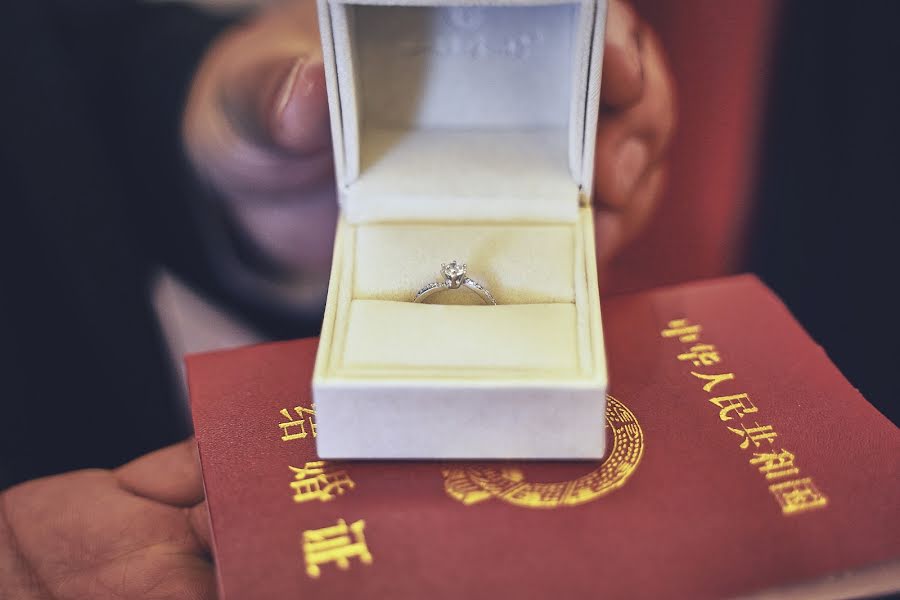 Fotógrafo de casamento Bobbi Yuldashkin (bobbi). Foto de 17 de maio 2019