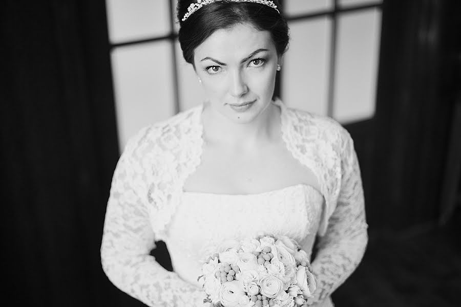 Wedding photographer Evgeniya Krasovskaya (alessa-white). Photo of 7 April 2014