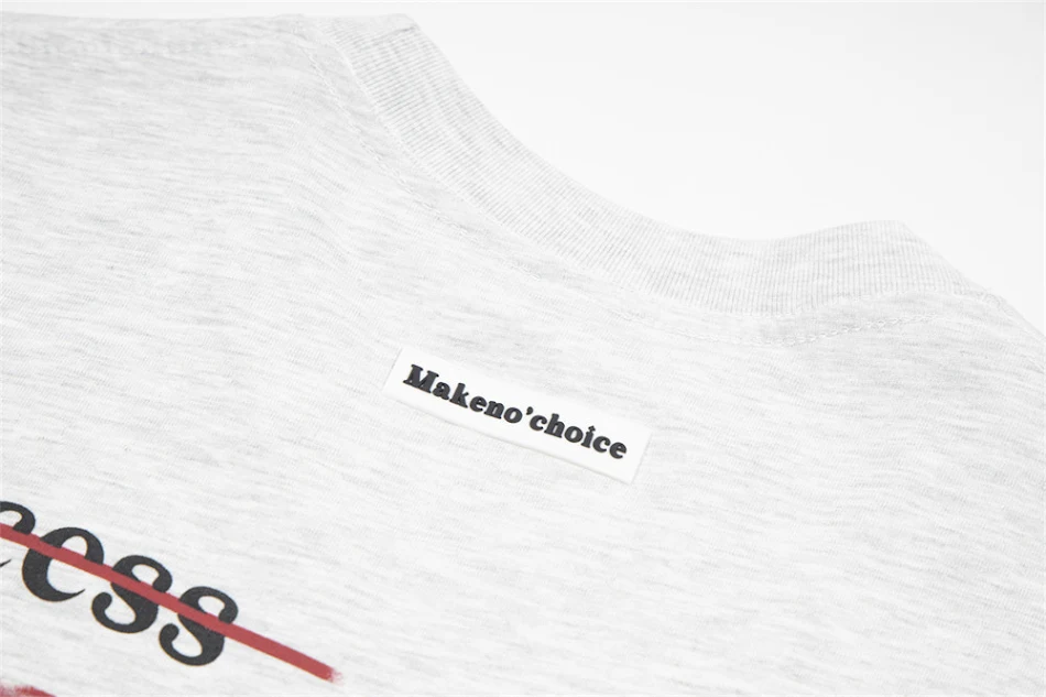 Camiseta de manga corta con letras americanas estampadas para hombre. Cómoda, transpirable y perfecta para el uso diario con estilo casual.