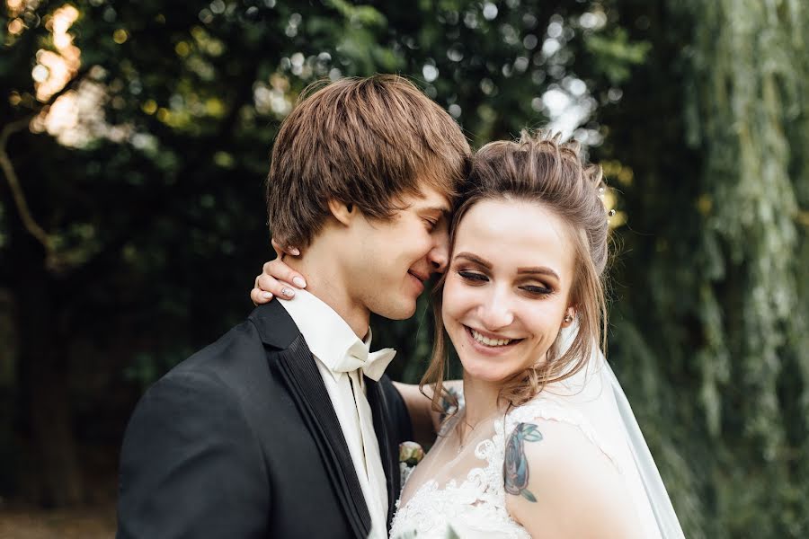 Fotógrafo de casamento Viktoriya Zolotovskaya (zolotovskay). Foto de 17 de junho 2018