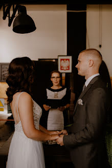 Fotógrafo de casamento Marcin Dąbrowski (jmphotoarist). Foto de 27 de outubro 2022