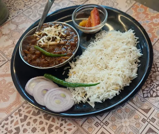 Chole Rice With Papad