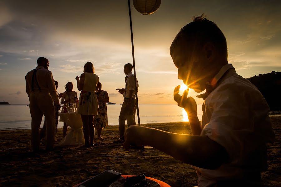 Kāzu fotogrāfs Ratchakorn Homhoun (roonphuket). Fotogrāfija: 6. februāris 2018