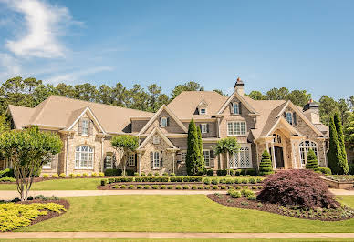 House with pool and garden 1