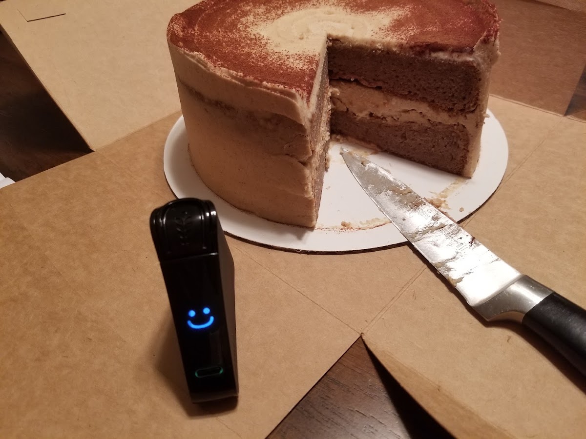 Cinnamon cake w/ cinnamon buttercream frosting. Tested free of gluten with Nima sensor