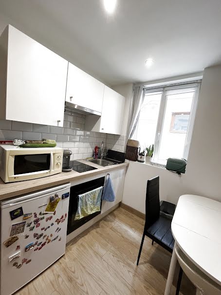 Location  appartement 1 pièce 24.48 m² à Lille (59000), 600 €