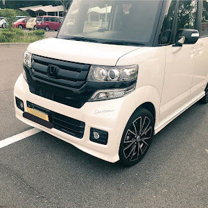 Nボックスカスタム