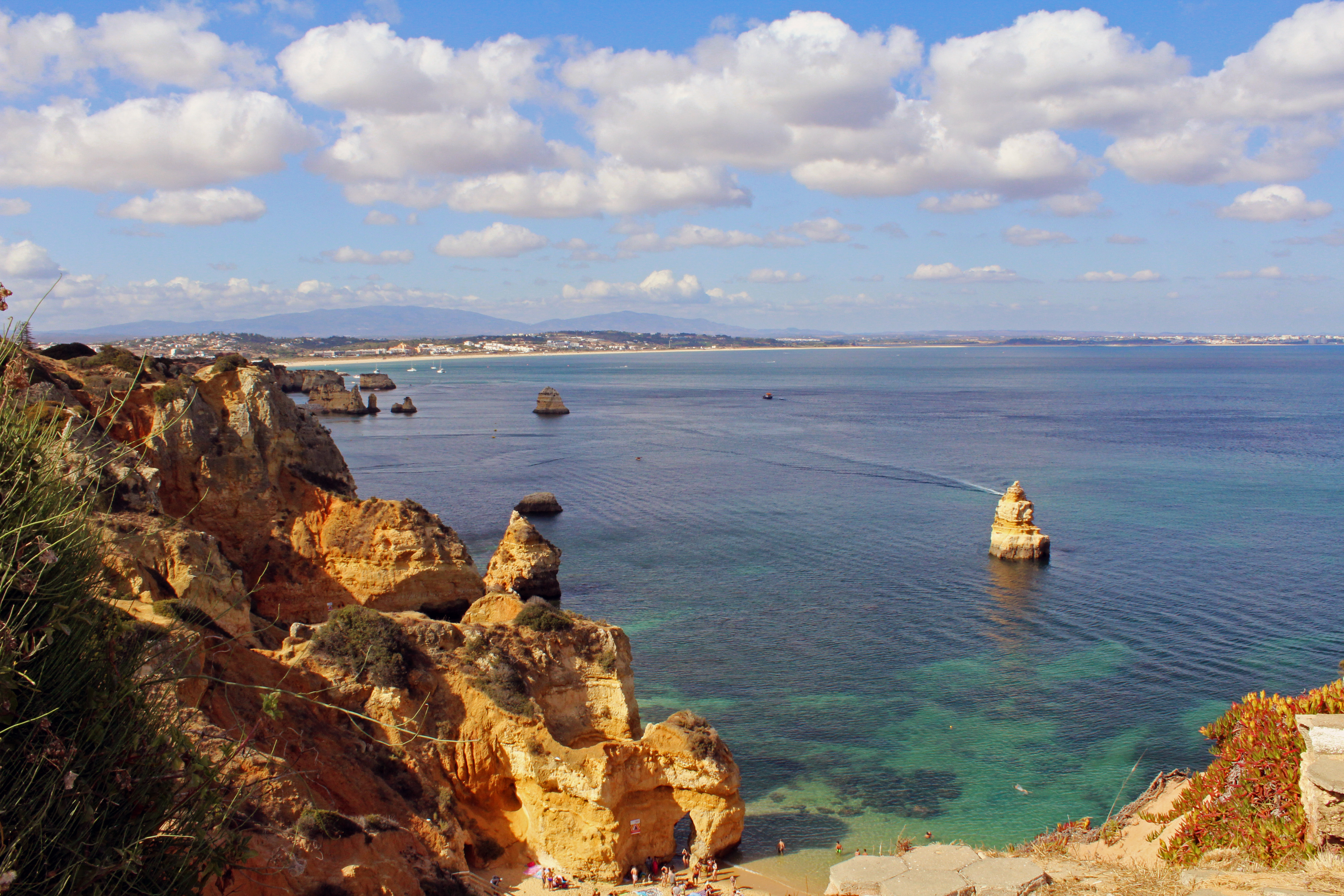 Sfumature di azzurro sul nostro bel pianeta blu di Ingles Alberti