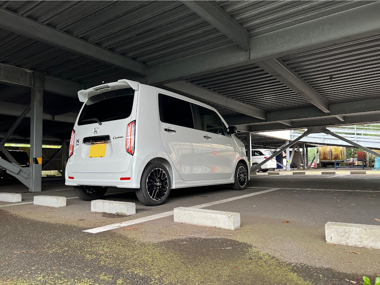 Nボックスカスタムの生存確認・リコール対応・DIY作業・いつもイイネ&コメントありがとうございます🙇‍♂️・スモークフィルム施工に関するカスタム事例の投稿画像8枚目