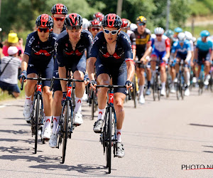 Adrie van der Poel begrijpt weinig van tactiek Ineos: "Rijden ze voor de tweede plaats? Waarom doe je dat?"