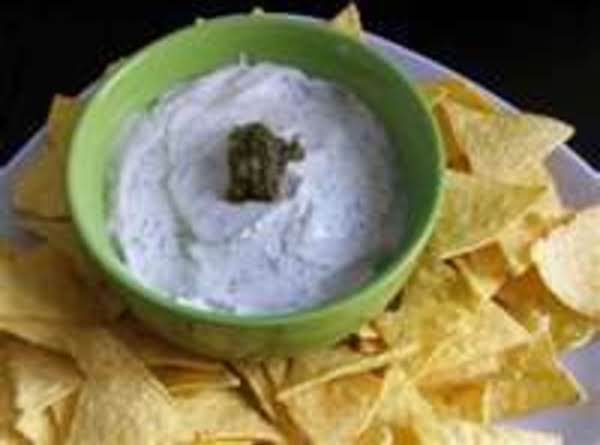 Creamy Pesto Dip_image