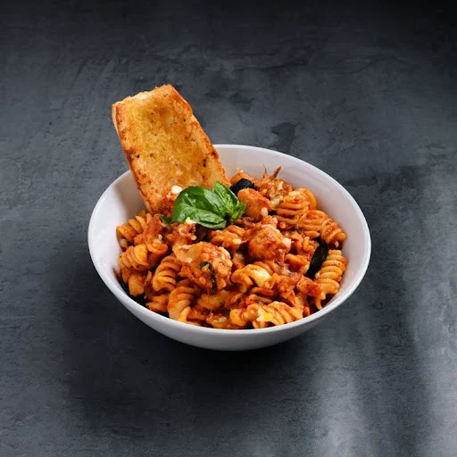 Pasta in Arrabbiata Sauce- chicken