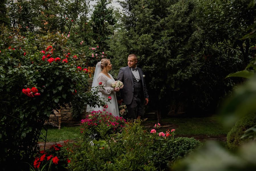 Fotografo di matrimoni Marina Agapova (agapiss). Foto del 2 agosto 2023