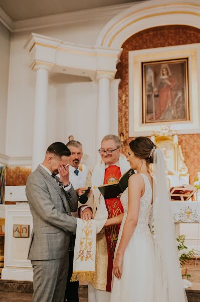 Fotógrafo de casamento Paulina Osica (wspomnienkadr). Foto de 7 de janeiro 2023