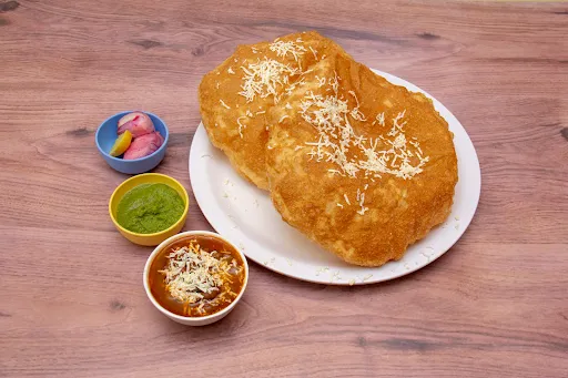 Paneer Chole Bhature