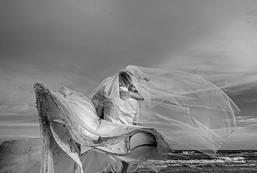 Fotógrafo de casamento Marius Stoica (mariusstoica). Foto de 6 de outubro 2021