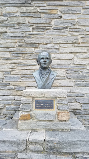 Gutzon Borglum Bust