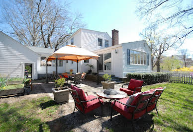 Maison avec piscine et jardin 2