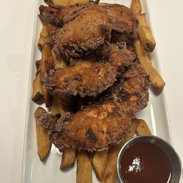 Chicken fingers & fries (dedicated fryer)