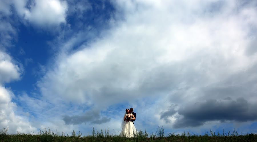 Fotógrafo de casamento Konstantin Antonov (fotoburg). Foto de 8 de julho 2019