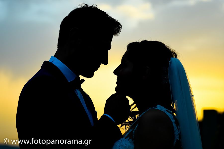 Fotógrafo de casamento Nick Vaitsopoulos (fotopanorama). Foto de 19 de abril 2019