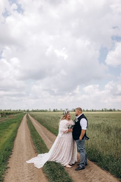 Bryllupsfotograf Antonina Riga (antoninariga). Bilde av 22 juni 2021