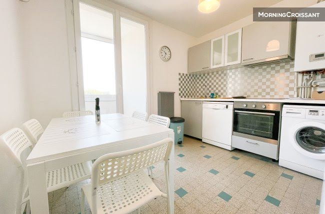 Location meublée appartement 1 pièce 69 m² à Saint-martin-d'heres (38400), 1 720 €