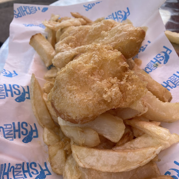 Halloumi bites and chips