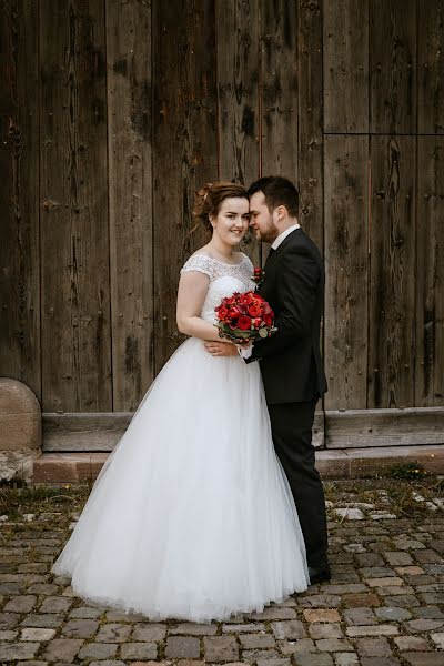 Jurufoto perkahwinan Cornelia Vogt (purelovestories). Foto pada 4 Ogos 2022