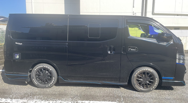 NV350キャラバンのnv350・ドアアウターパネル・BodyLine・感謝しかないに関するカスタム事例の投稿画像4枚目
